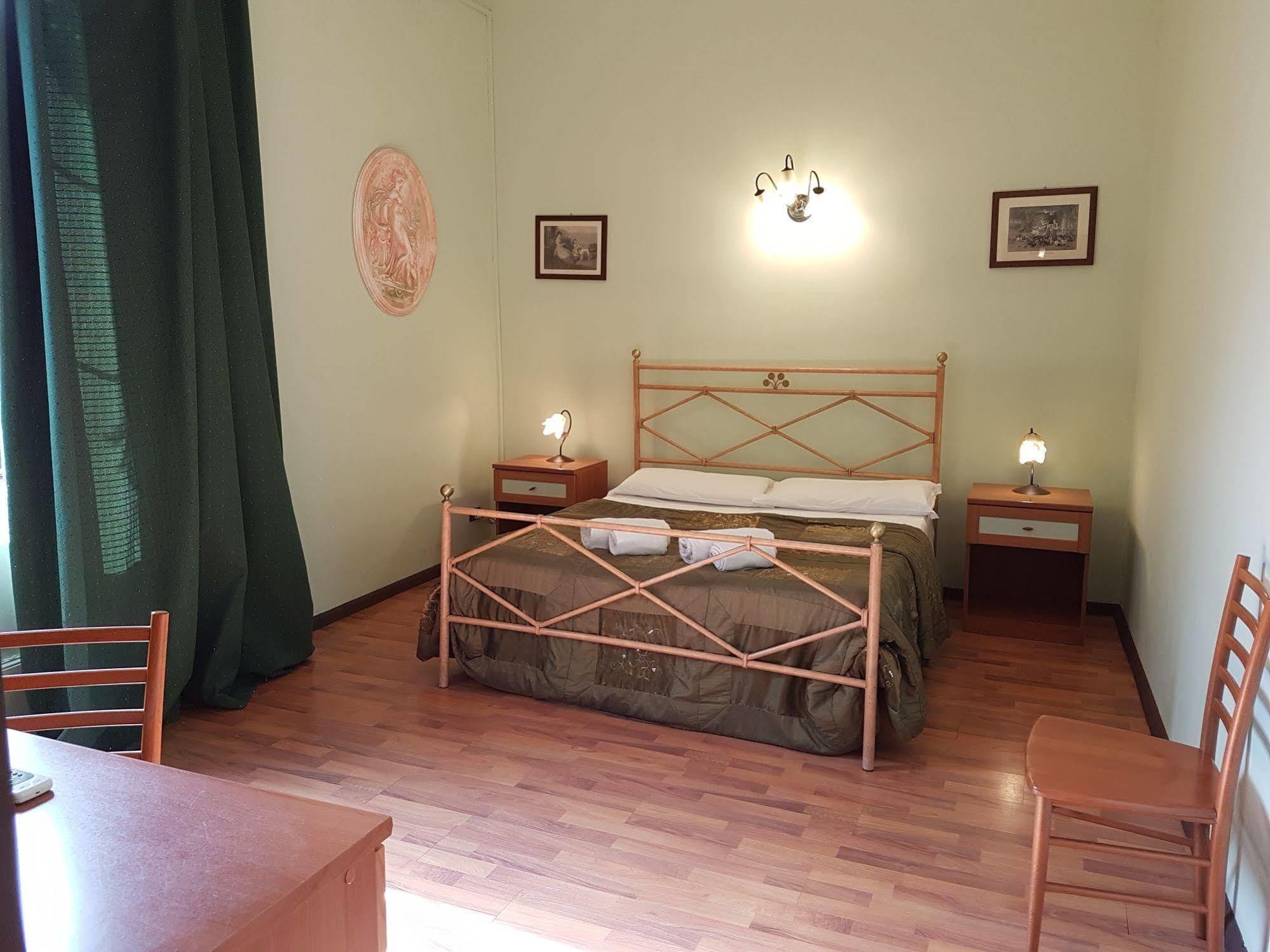 Biscari Hotel 2*