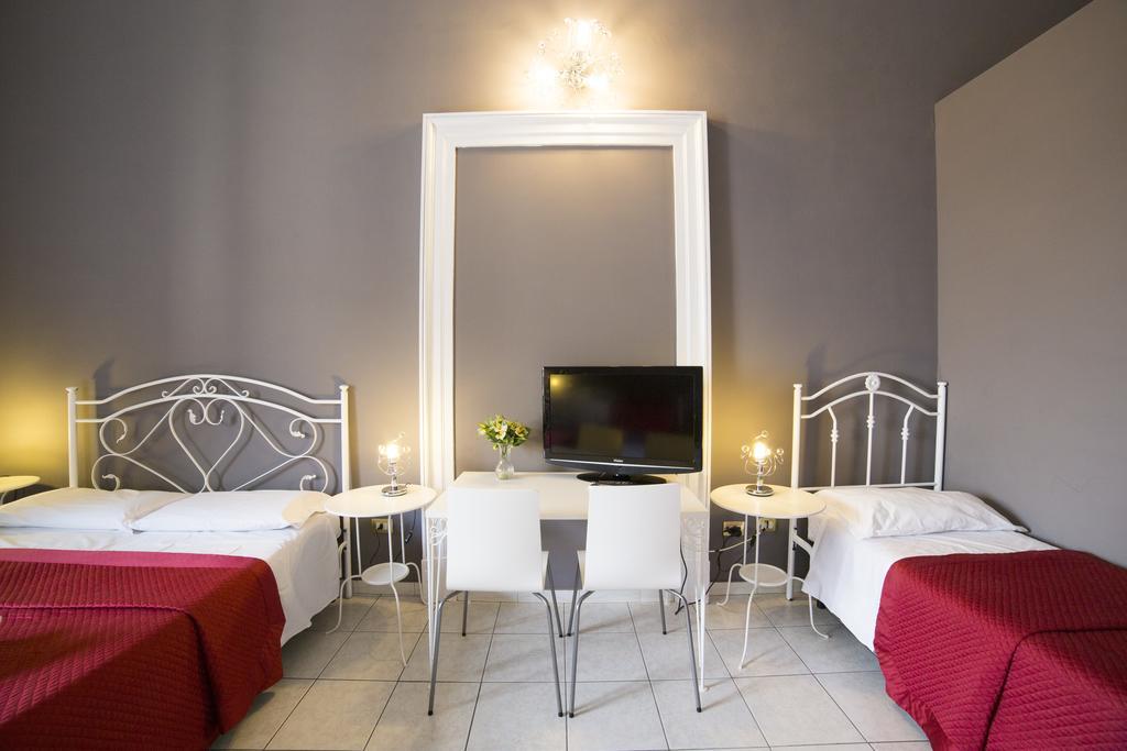 Hotel Biscari 2*